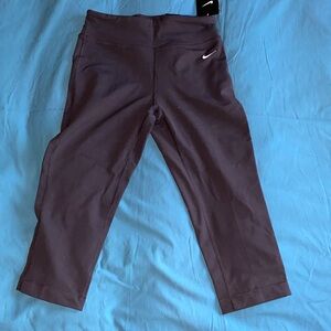 Nike trainning crop pants